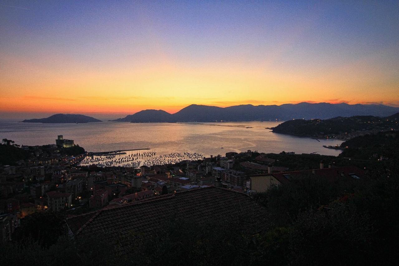 Affittacamere La Baia Di Lerici Exterior photo