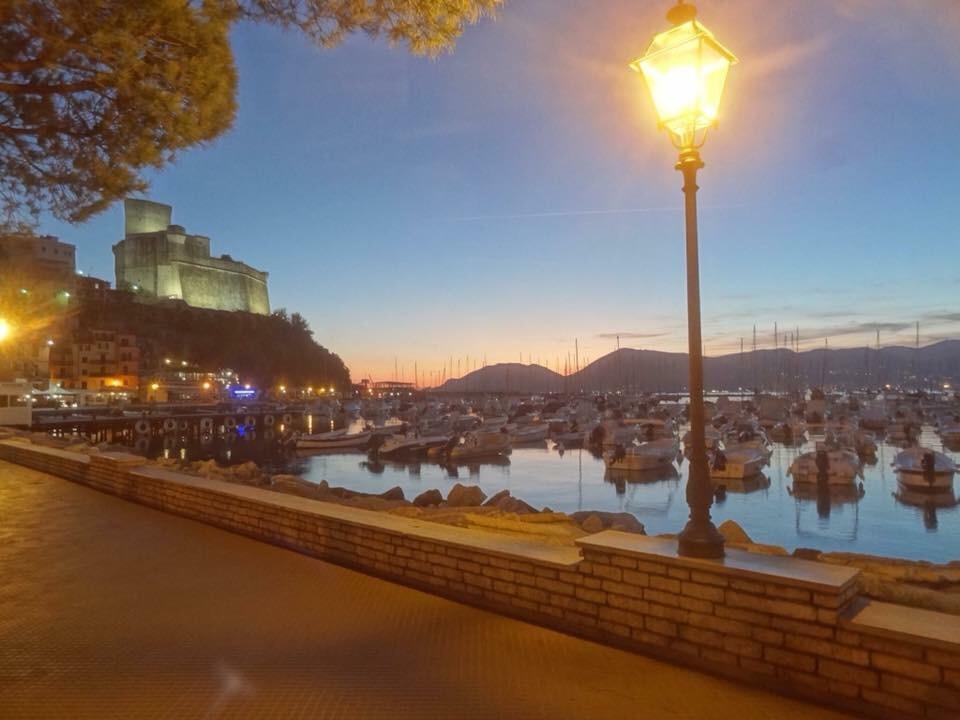 Affittacamere La Baia Di Lerici Exterior photo