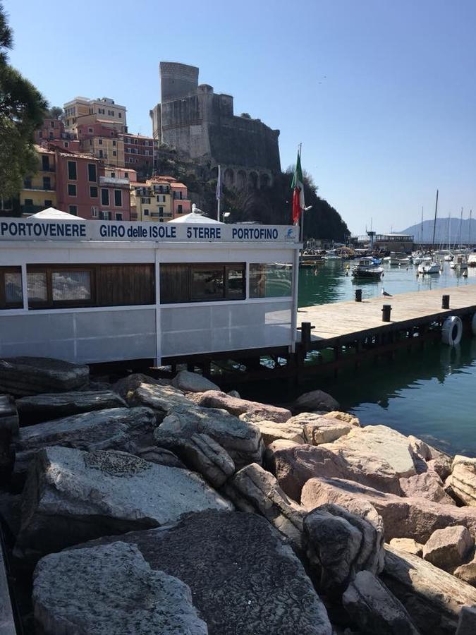 Affittacamere La Baia Di Lerici Exterior photo