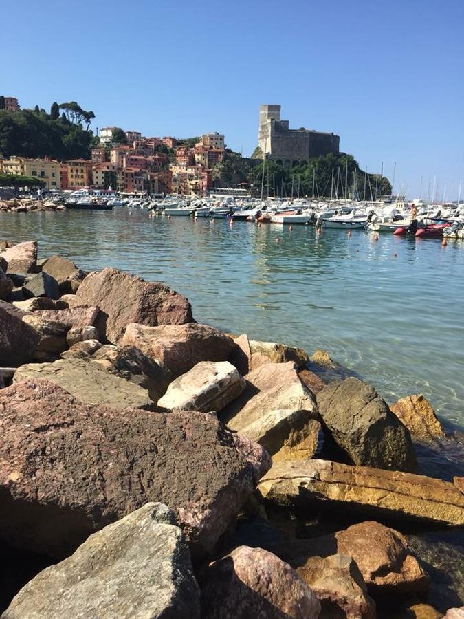 Affittacamere La Baia Di Lerici Exterior photo